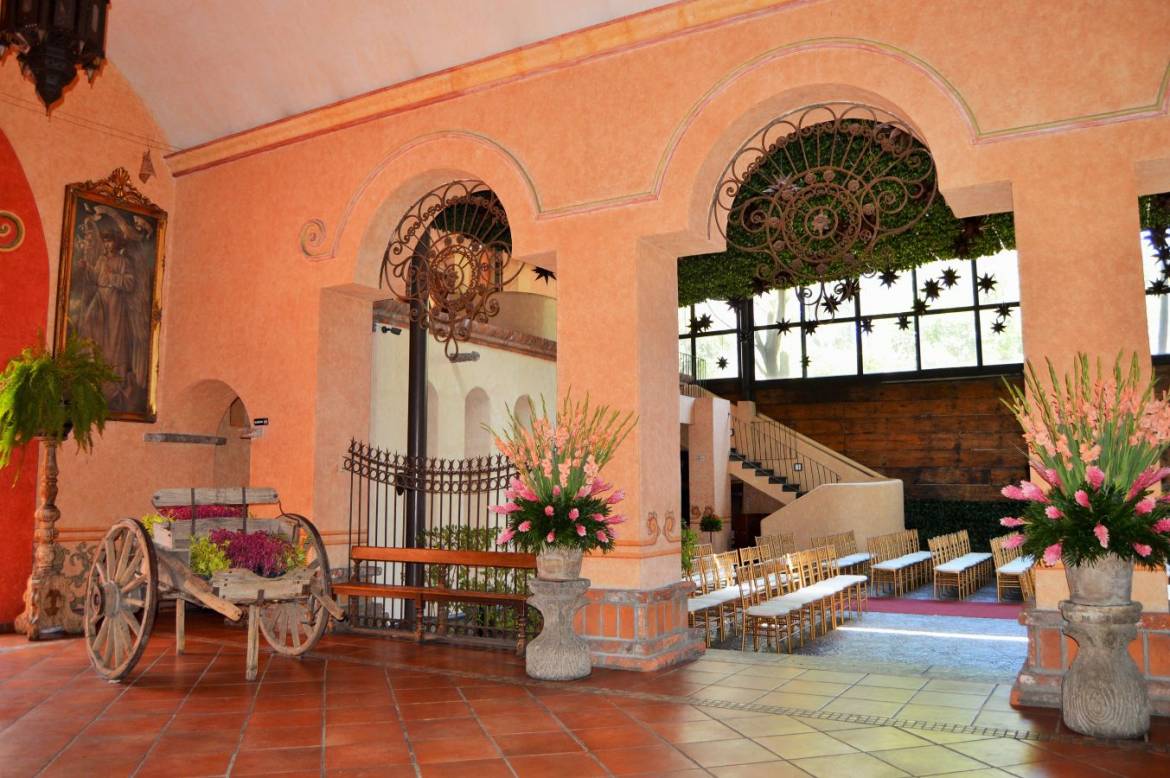 LOBBY-10-1.jpg