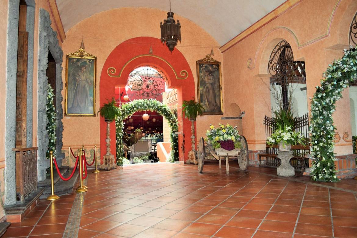 LOBBY-2-1.jpg