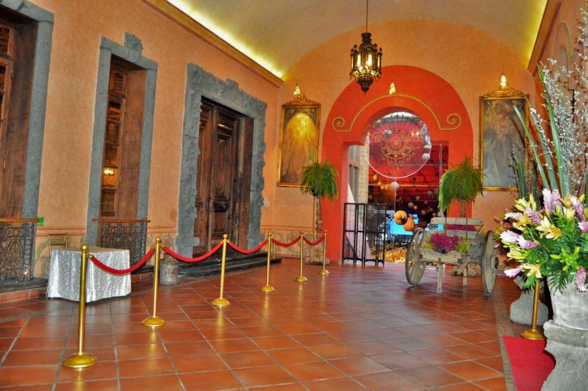 LOBBY-5-1.jpg