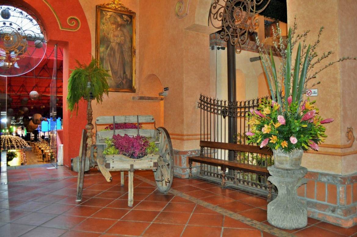LOBBY-6-1.jpg