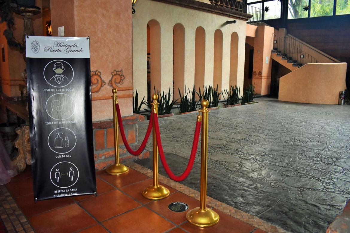 LOBBY-10.jpg