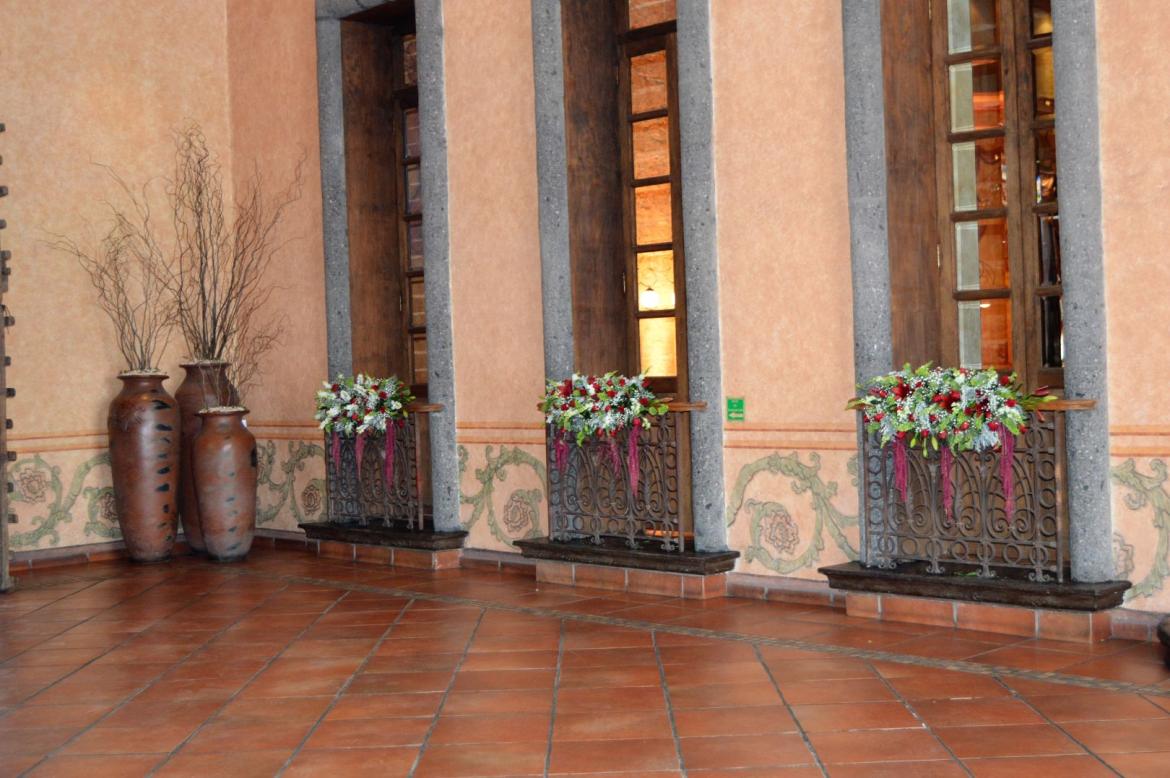 lobby-02-15-2023-03.jpg