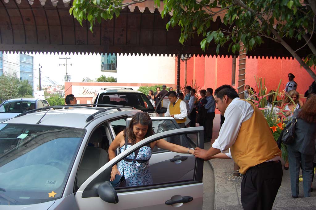 servicio-valetparking03.jpg